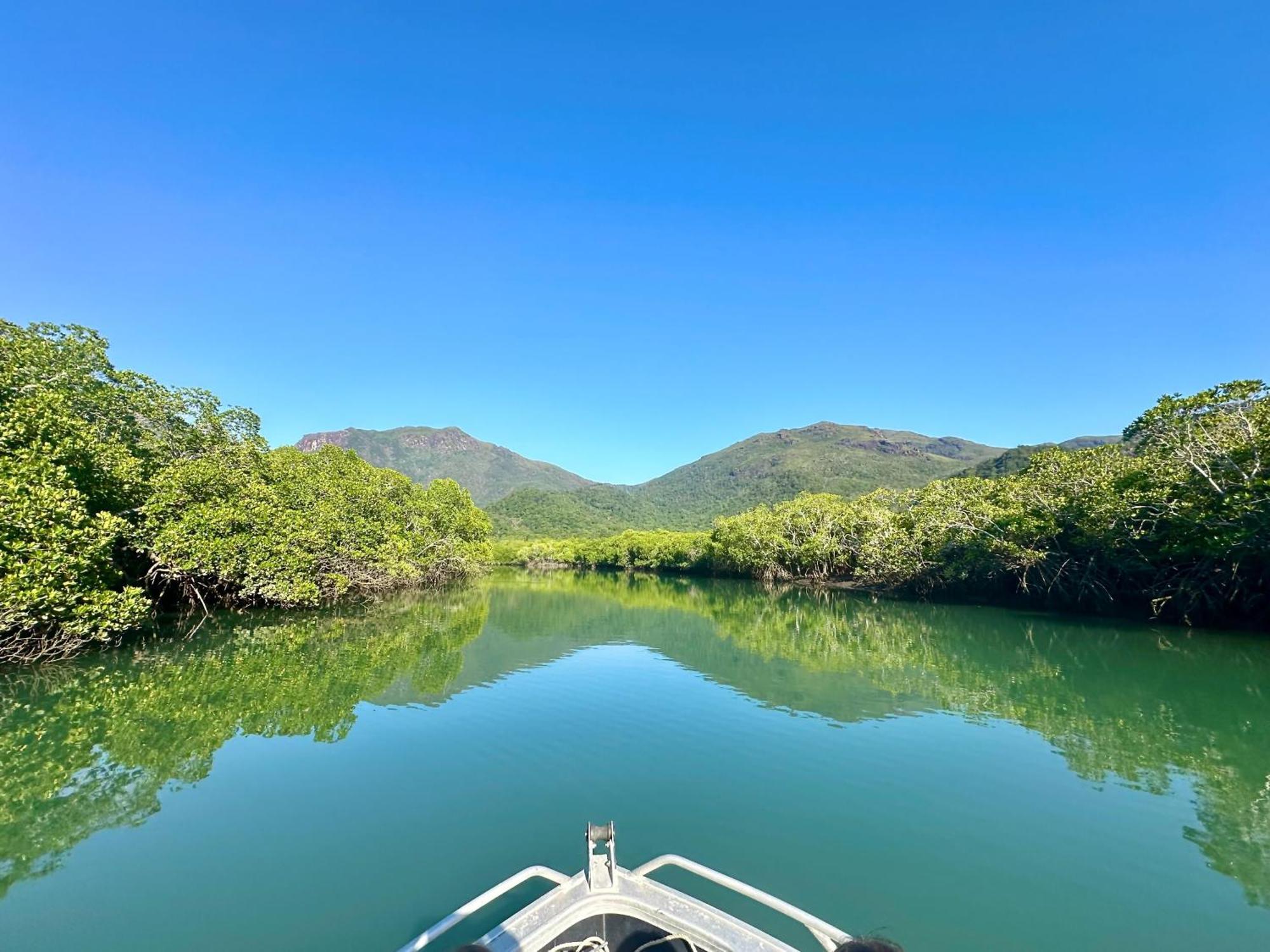 Hinchinbrook Resorts Management Pty Ltd Lucinda Экстерьер фото